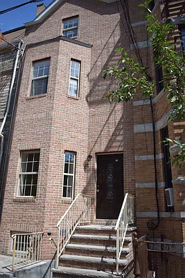 Rented by Play Realty LLC | media 12