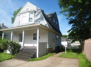 210 S 5th St, Escanaba, MI 49829