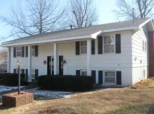 2530 E Cherokee St, Springfield, MO 65804