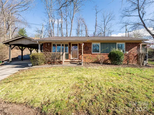 19 Merlin Way, Asheville, NC 28806