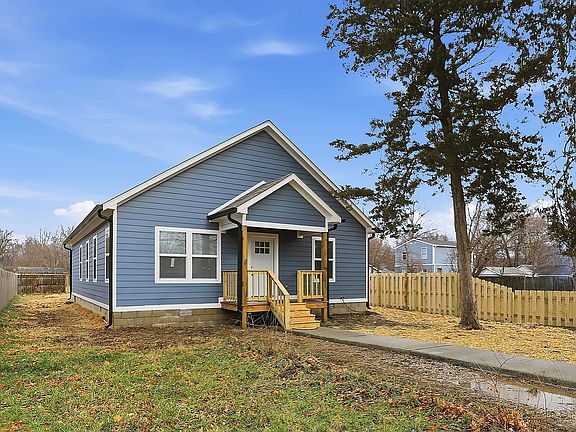 2nd image of 4014 W Mooresville Rd