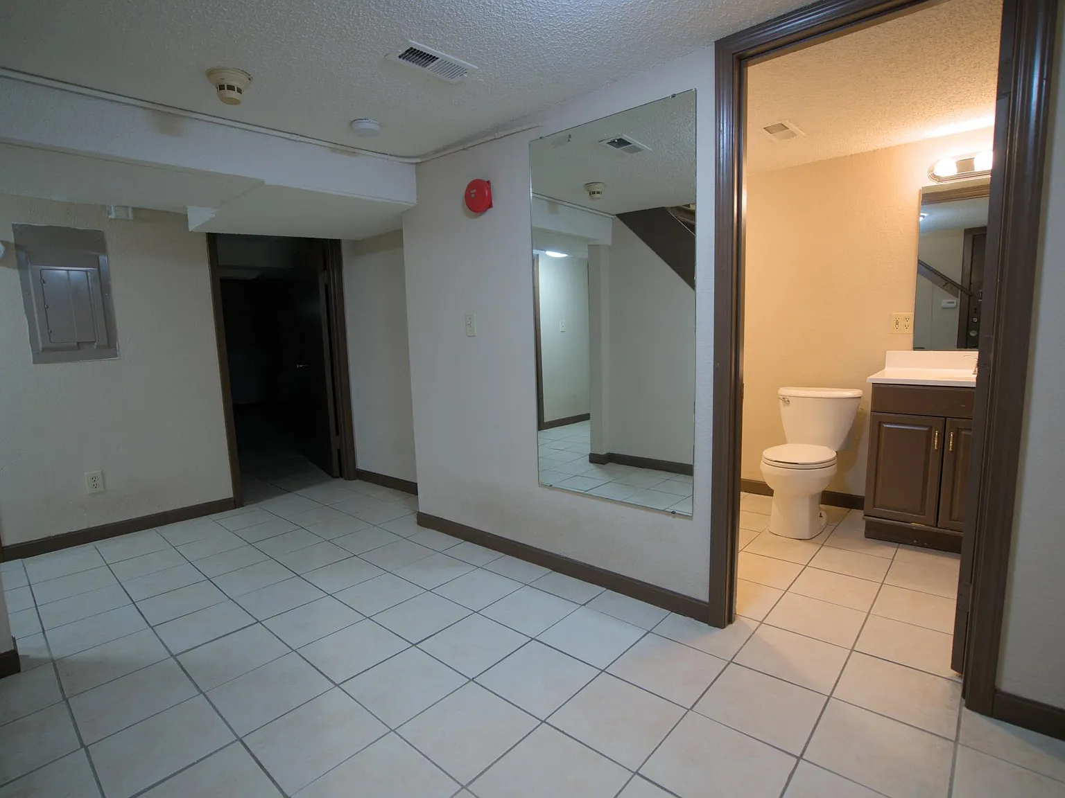 2 bed, $795 — Photo 3