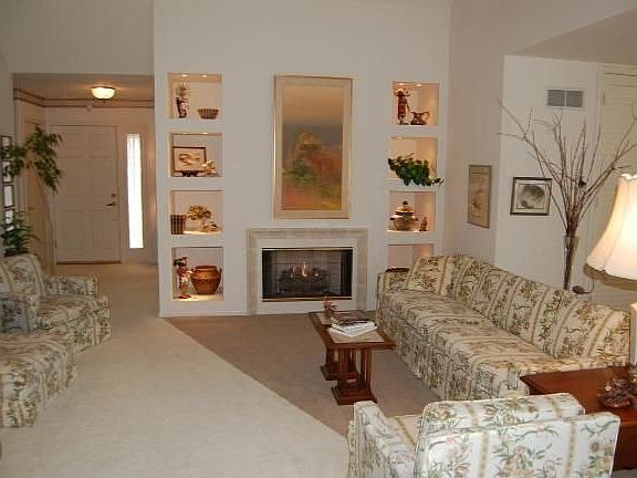 3rd image of 19405 Stonehedge Dr