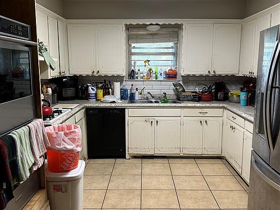 3rd image of 101 Burton Pl