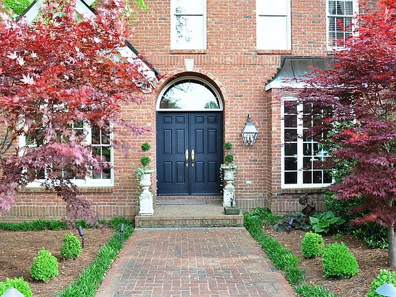 5th image of 1541 Creekstone Dr NE