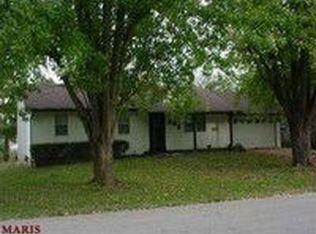 608 5th St, Warrenton, MO 63383