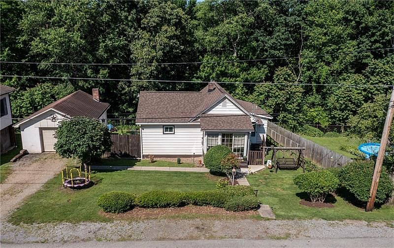 221 Connoquenessing Ave, Ellwood City, PA 16117 Zillow