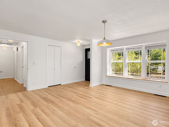 3rd image of 25120 SE 384th Street