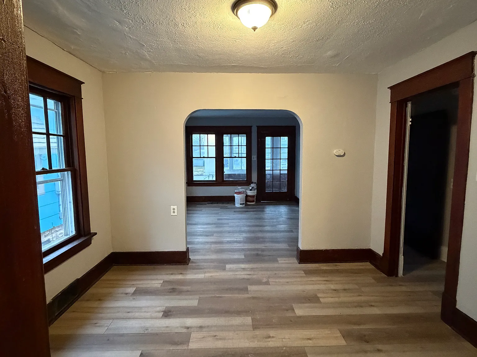 2 bed, 748 sqft, $1,285 — Photo 2