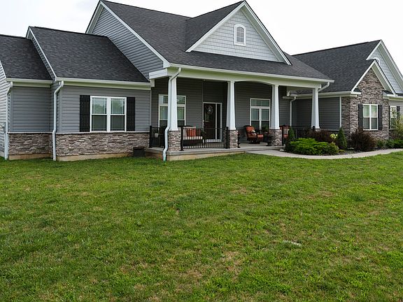 3rd image of 1124 Kensington Dr