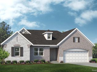 16261 Rogan Dr, Linden, MI 48451