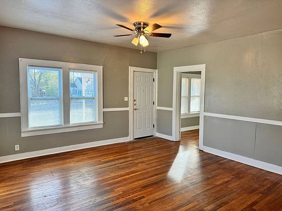 3rd image of 3008 Cumberland Ave