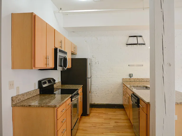 Bloc 12 Apartments — Photo 21