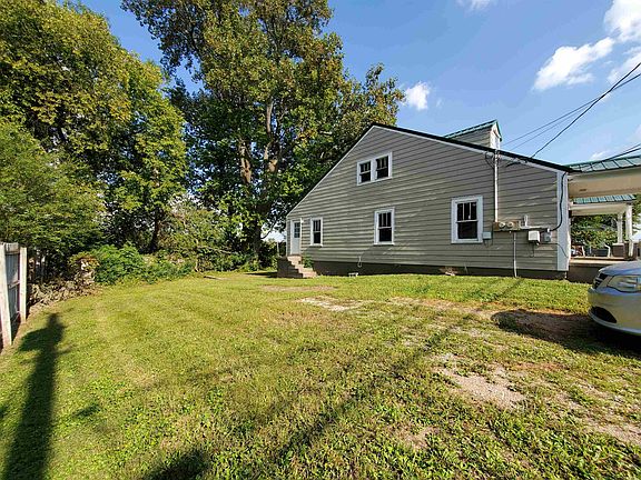 2nd image of 117 Eastview Dr #119