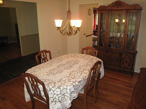 Dining room, hardwood floors