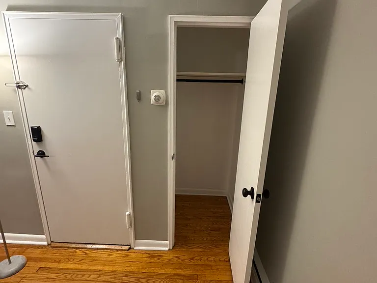 7231 Oxford Ave #3 — Photo 3