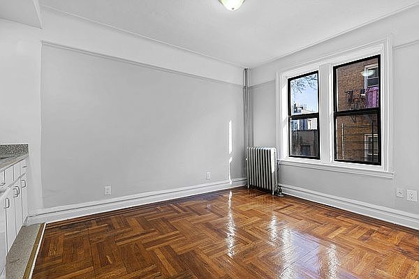 1st image of 613 E 16th St APT 5H