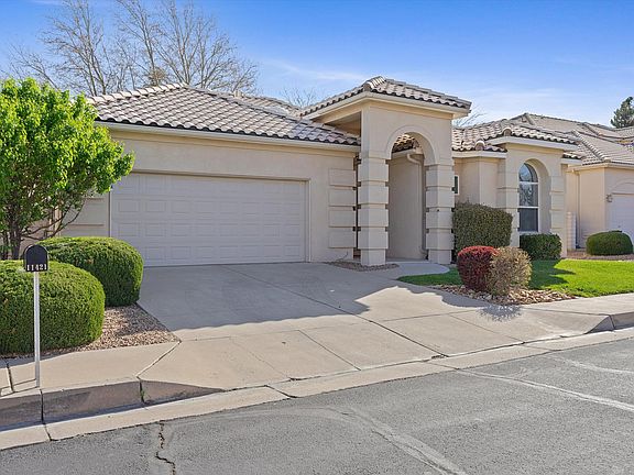 3rd image of 11421 Desert Classic Ln NE