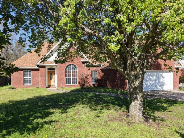 1302 S 5th Ave, Cleveland, MS 38732