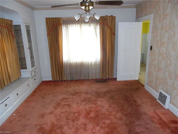 5th image of 13500 Thornhurst Ave