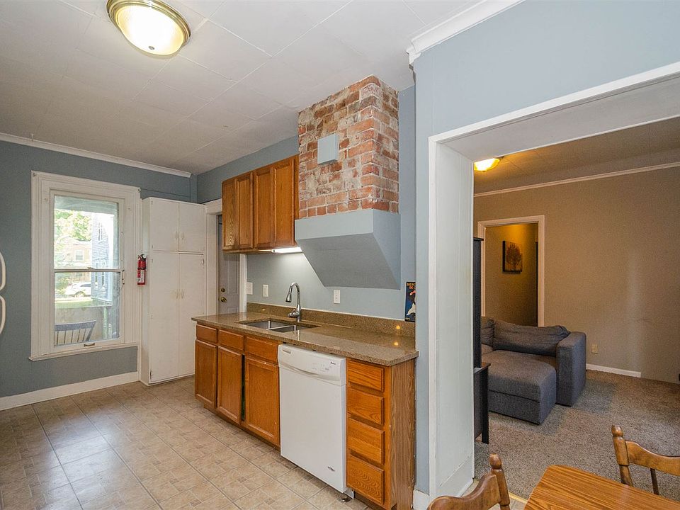 213Ballard
