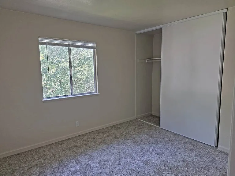 3572 Terrace Way — Photo 9