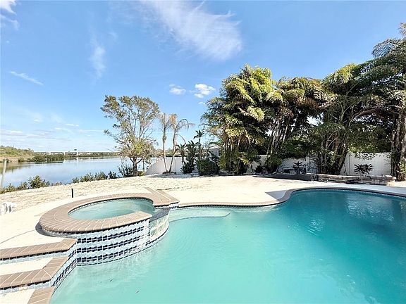 5th image of 6710 MYRNA DRIVE