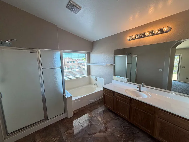 38134 N Establo Dr — Photo 16