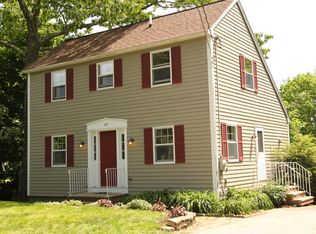 67 E Main St, Yarmouth, ME 04096