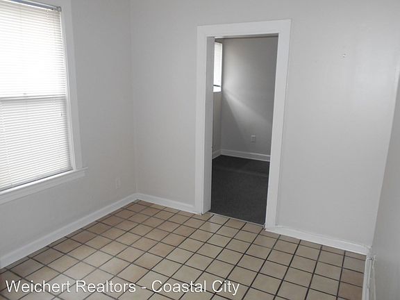 5th image of 1219 1st St