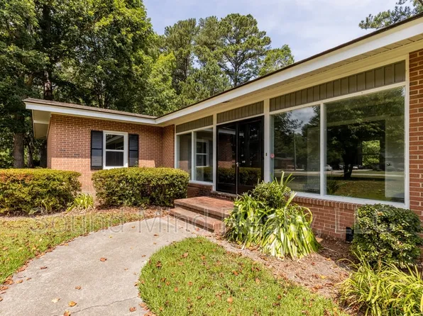 3504 Hawthorne Rd, Rocky Mount, NC 27804