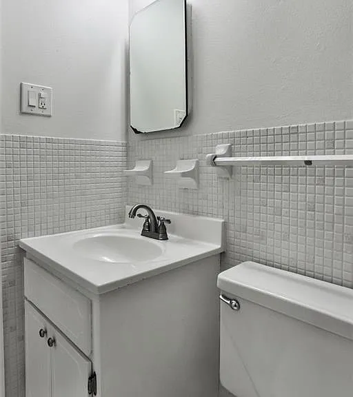 1041 N Clay Ave #C-20 — Photo 25