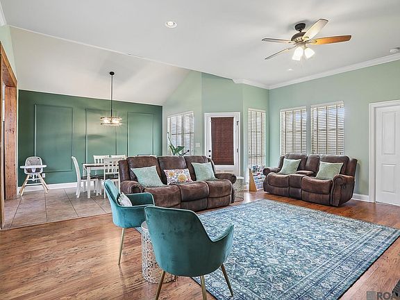 2nd image of 2688 Old Towne Rd