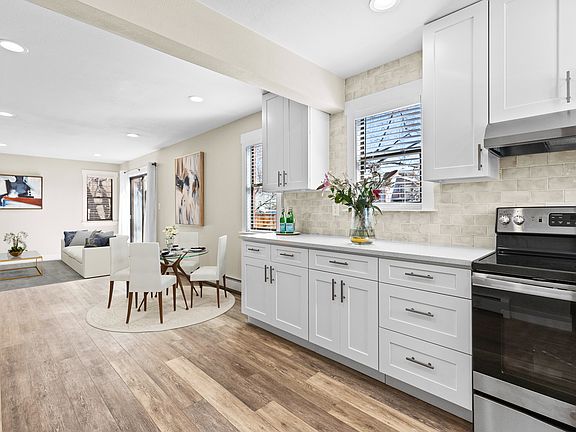 2nd image of 3527 Nottingham Ct #4252242