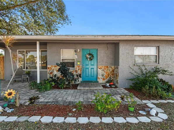 2003 Princeton Ave, Bradenton, FL 34207