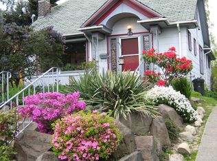 616 NE 55th St, Seattle, WA 98105