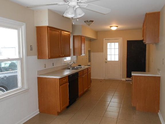 GALLEY KITCHEN
