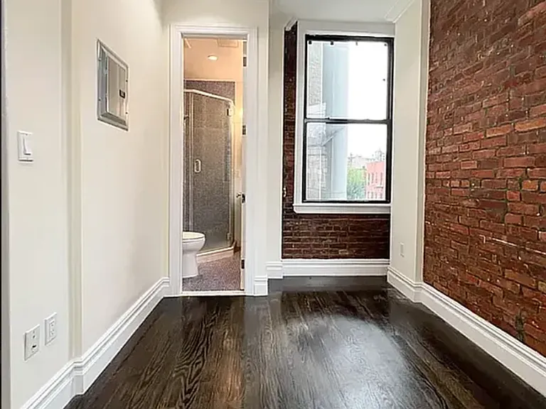 128 2nd Ave #1219 — Photo 4