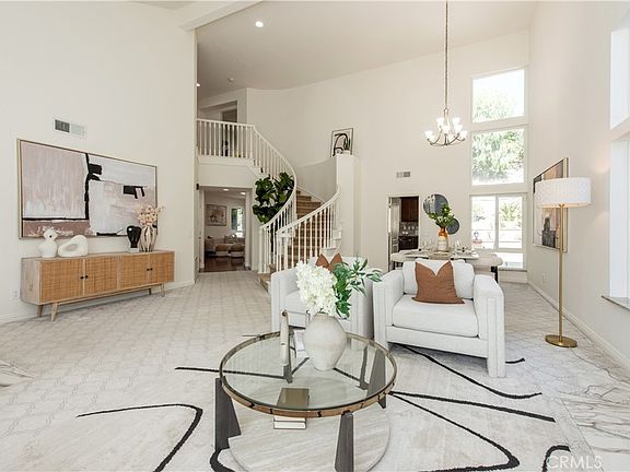 5th image of 19933 Hidden Springs Rd