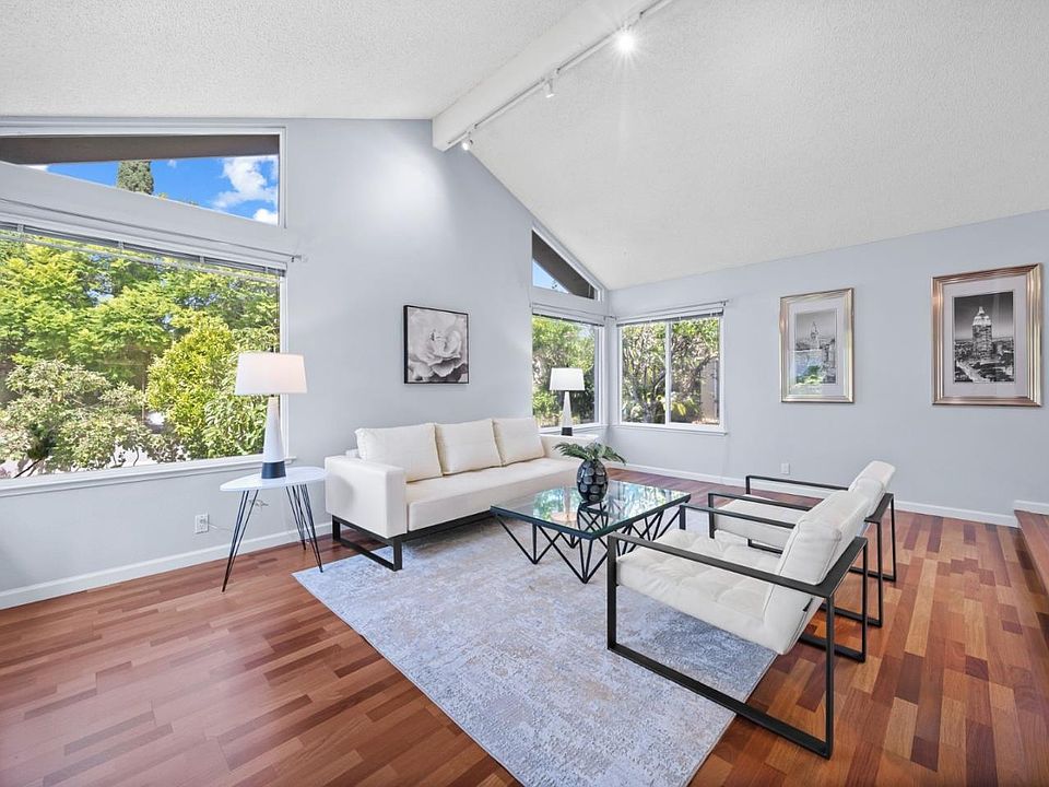 1st image of 1048 Tuscany Pl