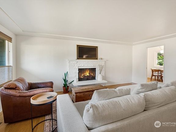 3rd image of 18629 66th Avenue W