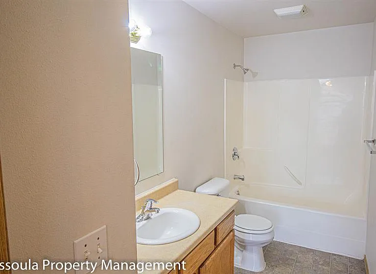 McDonald Ave Apts. — Photo 19
