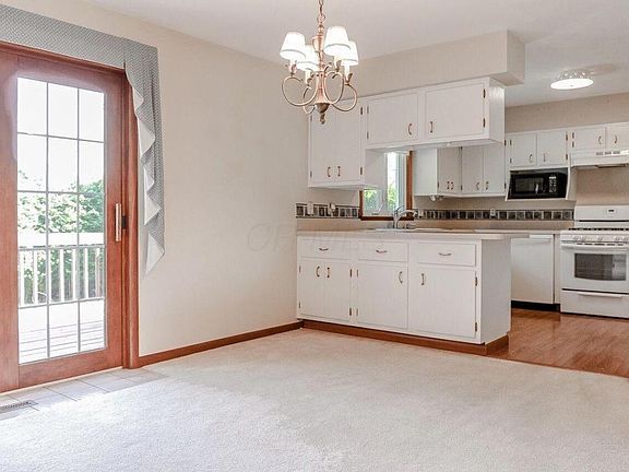 3rd image of 715 Virginia Ave