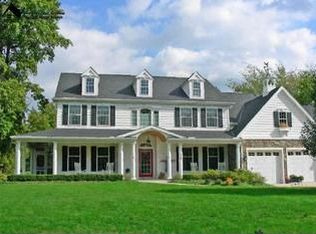 339 Parklawn Dr, Rocky River, OH 44116