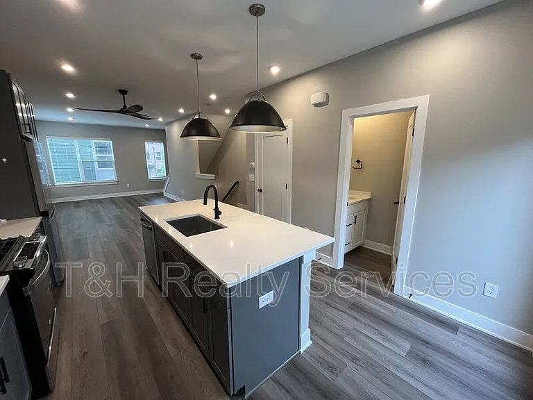 2117 Coretta Way — Photo 7
