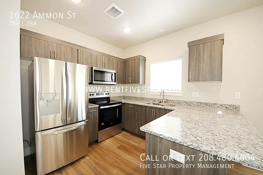 Stunning 2 Bedroom End Unit Townhome, Built 2024! — Photo 1