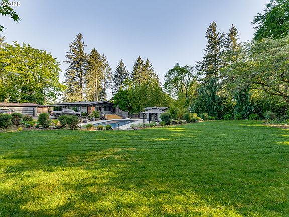 5th image of 2823 Glen Haven Rd