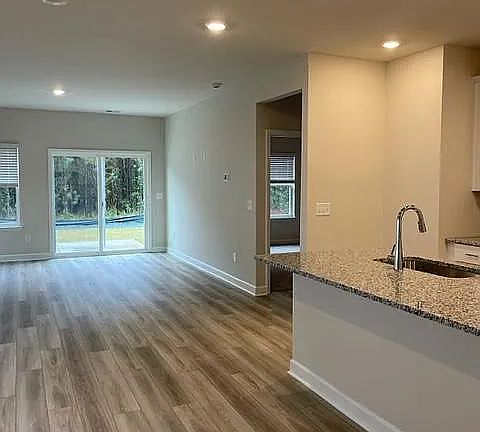 4th image of 619 Cypress Preserve Cir