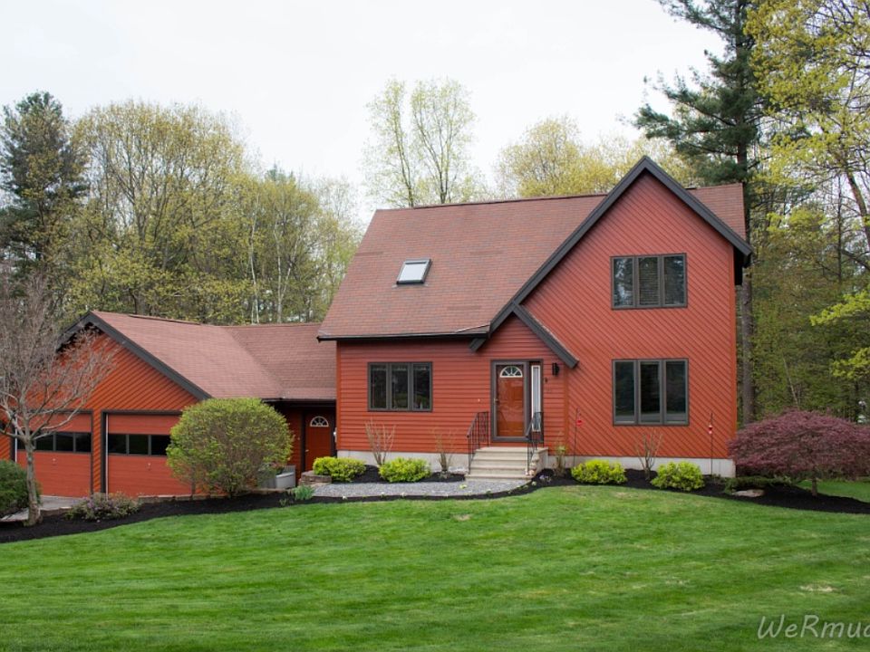 1st image of 22 Skylark Dr