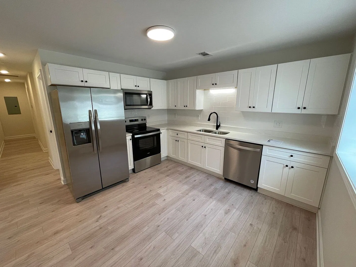 Pre-Leasing For August 10th 2027! — Photo 3